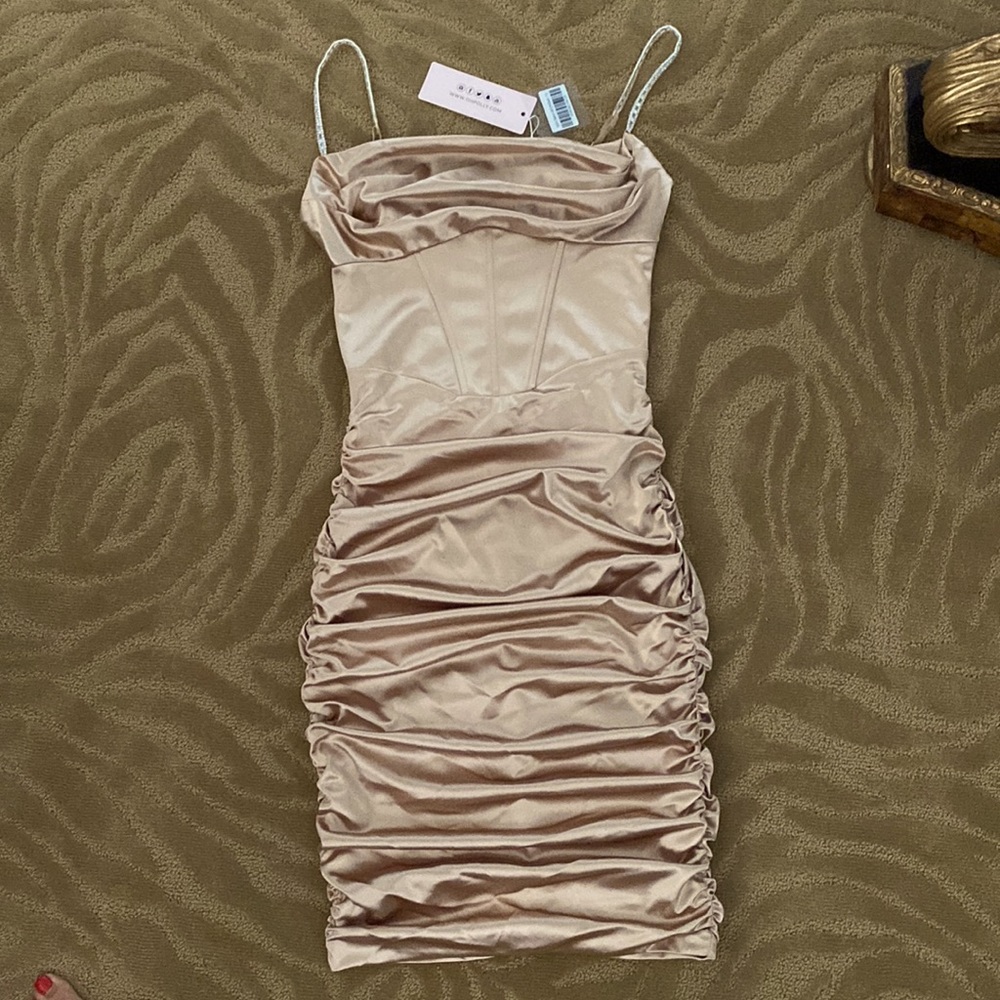 Beautiful gold dress oh polly  usa 8